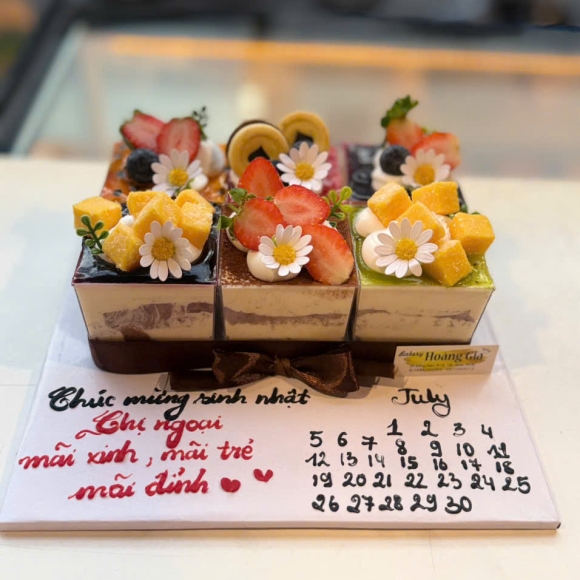 Ra Mắt Bánh Mới 2025 – Tuyệt Tác Hoàng Gia Cho Mùa Lễ Hội