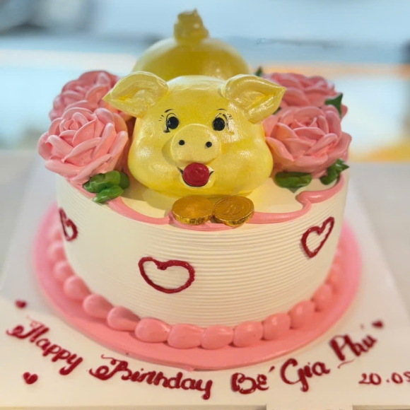 Bánh kem mẫu mới heo vàng 2025