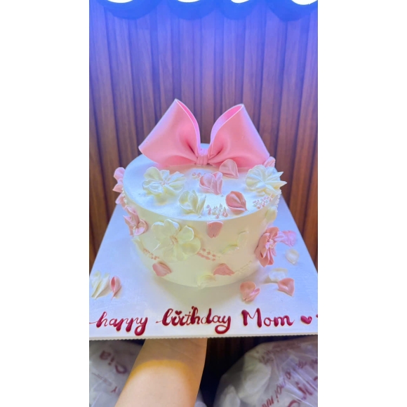 🎀 Top Mẫu Bánh 8/3 Được Yêu Thích Nhất 2026 – Đồng Giá 199K